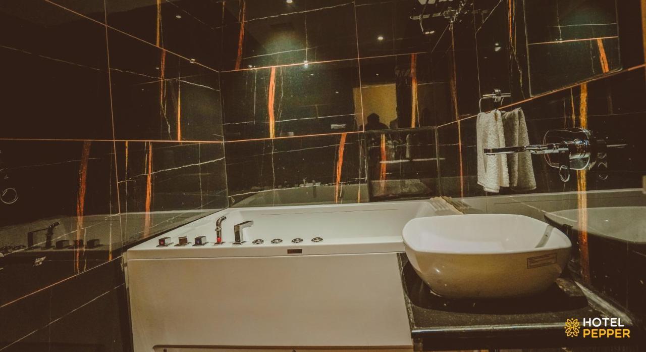 Hotel Pepper Hisār Eksteriør bilde